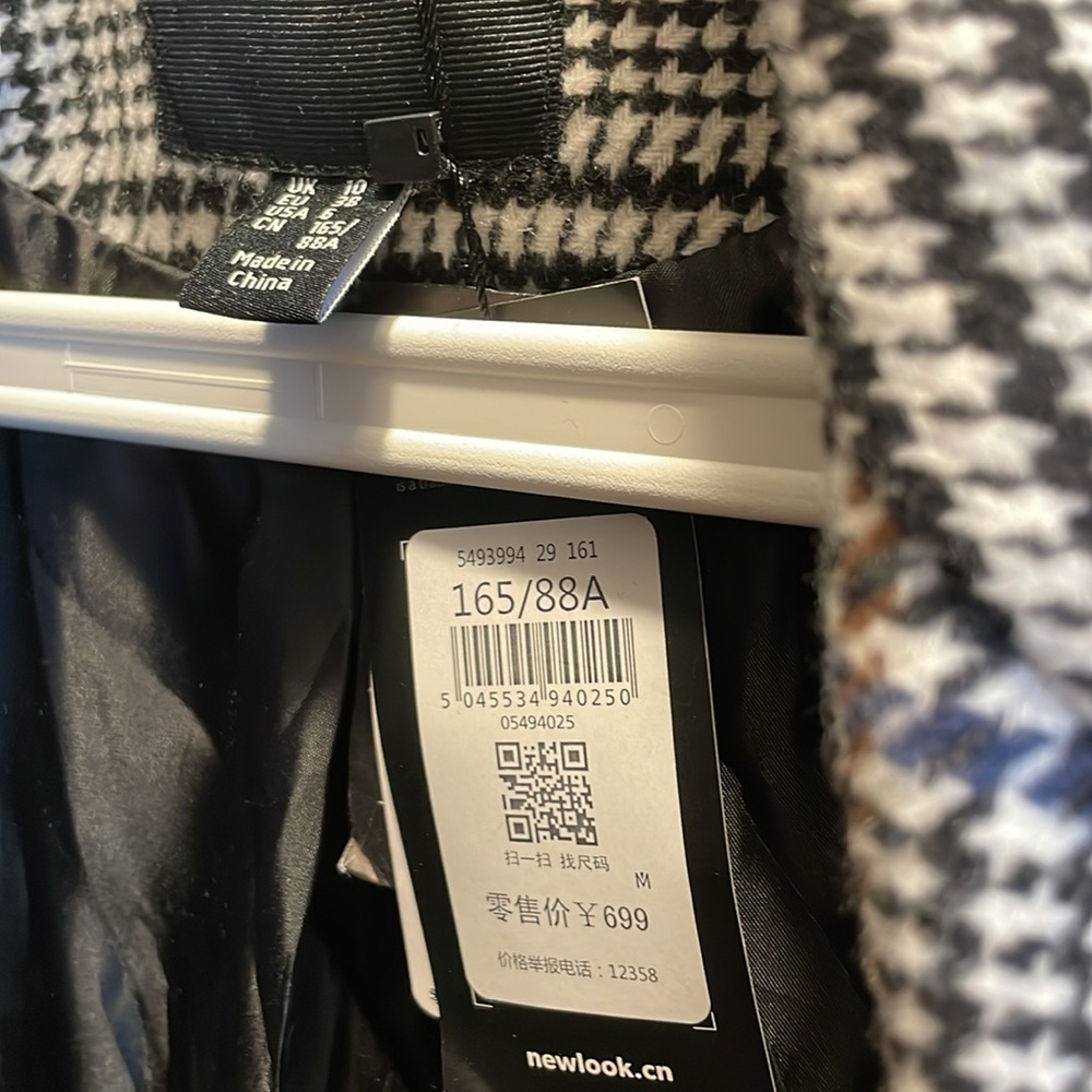 NWT New Look Women's Gray Plaid Coat - Picture 4 of 5